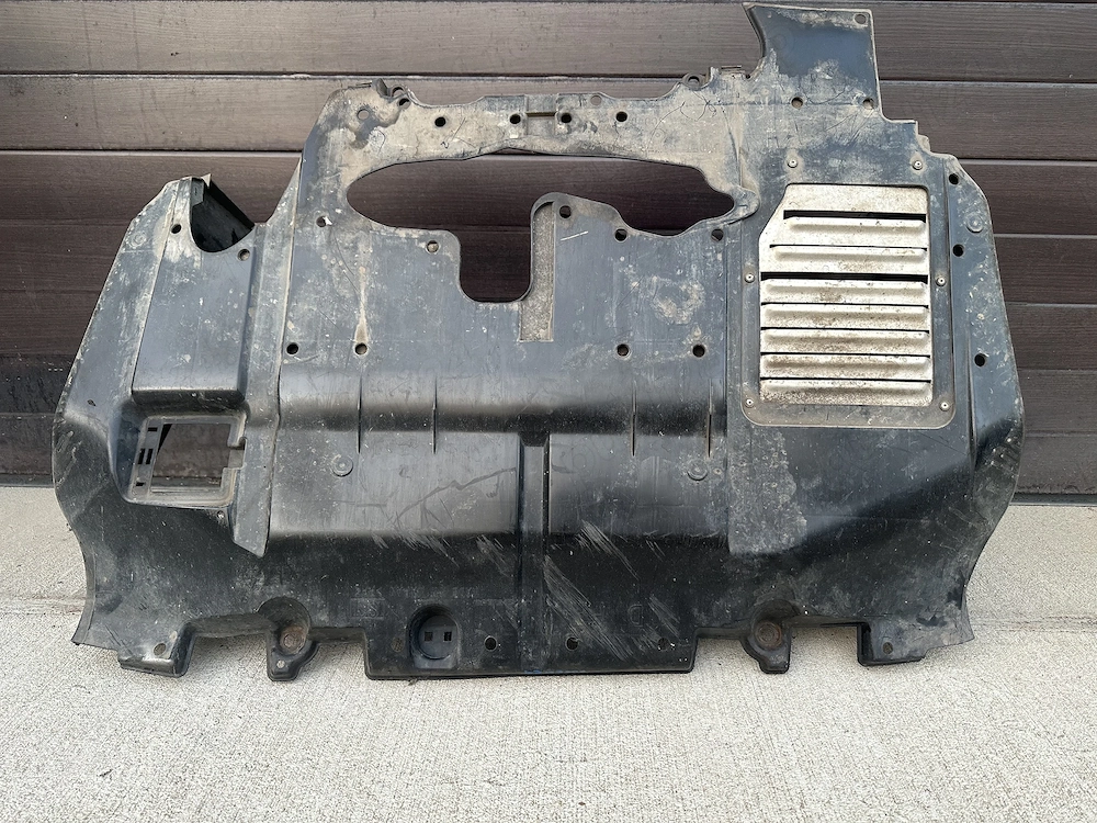 Vand eleron și scut motor Subaru Forester 2010