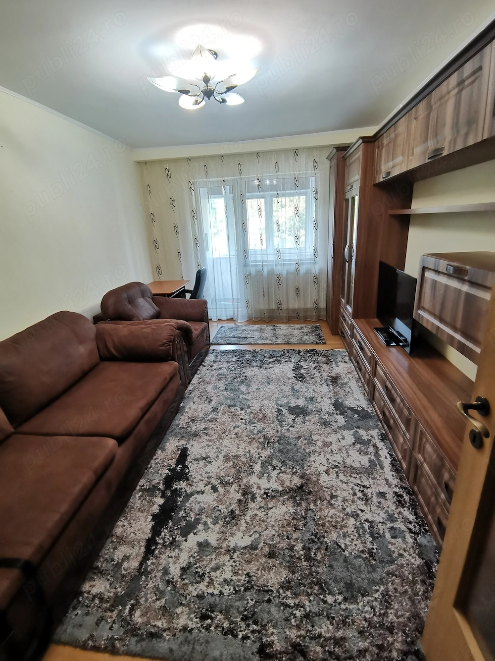 Apartament 2 camere de închiriat 