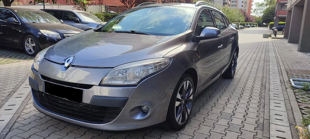 Renault Megane 3 an fabricatie 2010 mot 2.0 dci.150 cp euro 5. CUTIE AUTOMATA