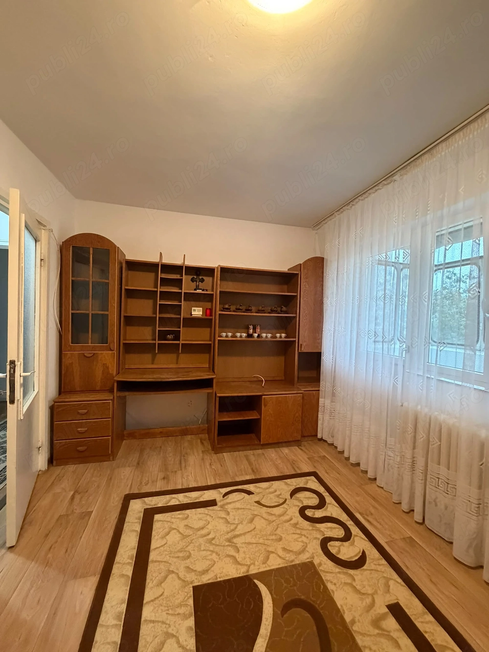 Apartament cu 2 camere decomandate