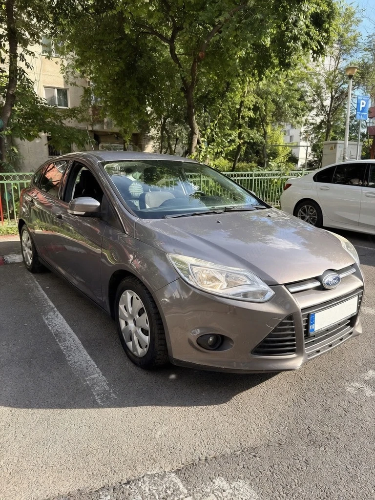 Ford Focus 1.6 EcoBoost 150 CP, 105.000 km reali, roți vară + iarnă