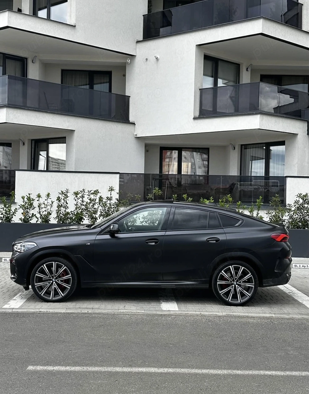 De vanzare BMW X6 M550 i