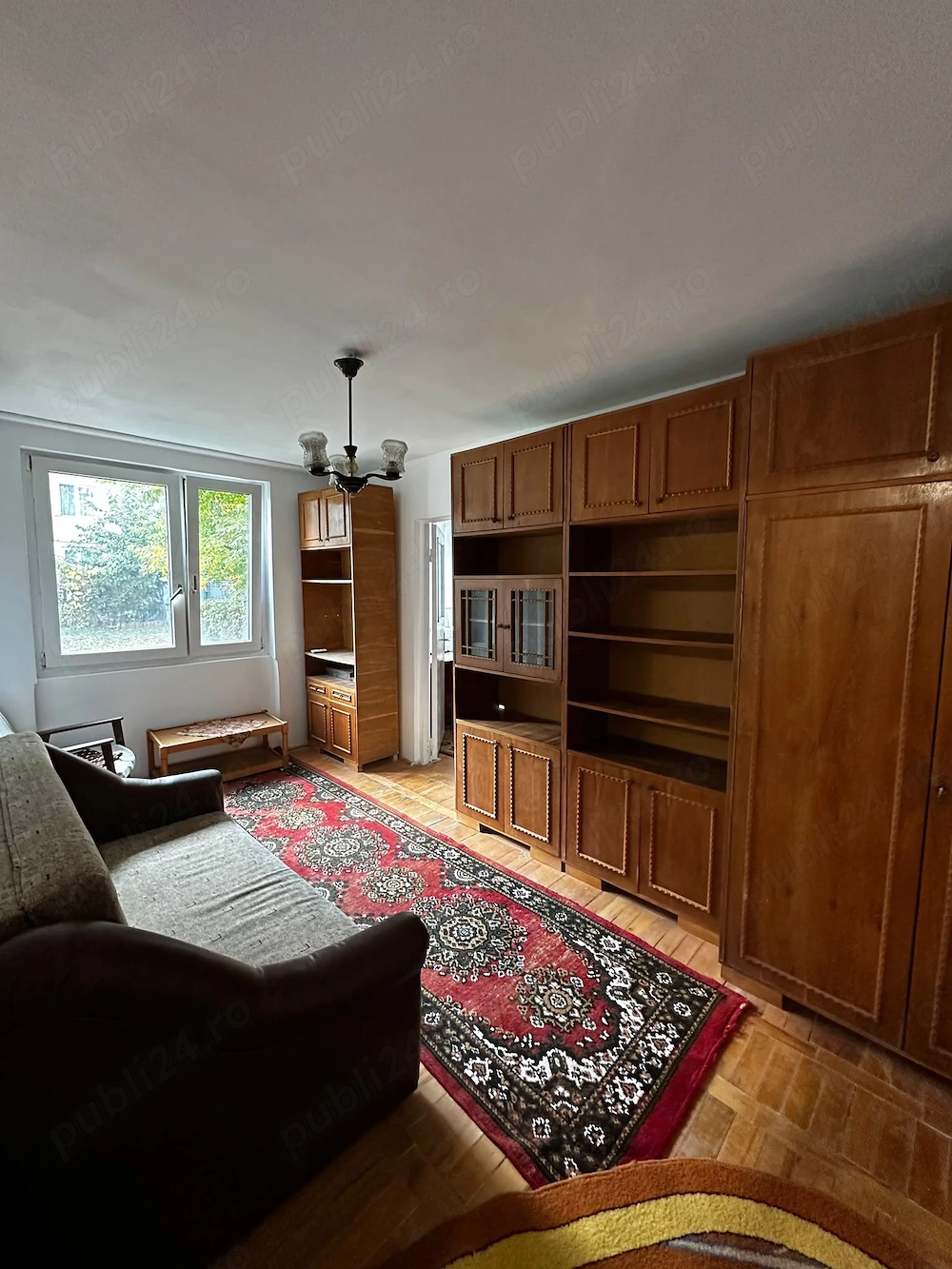 Închiriez apartament cu 2 camere in Deva, parter