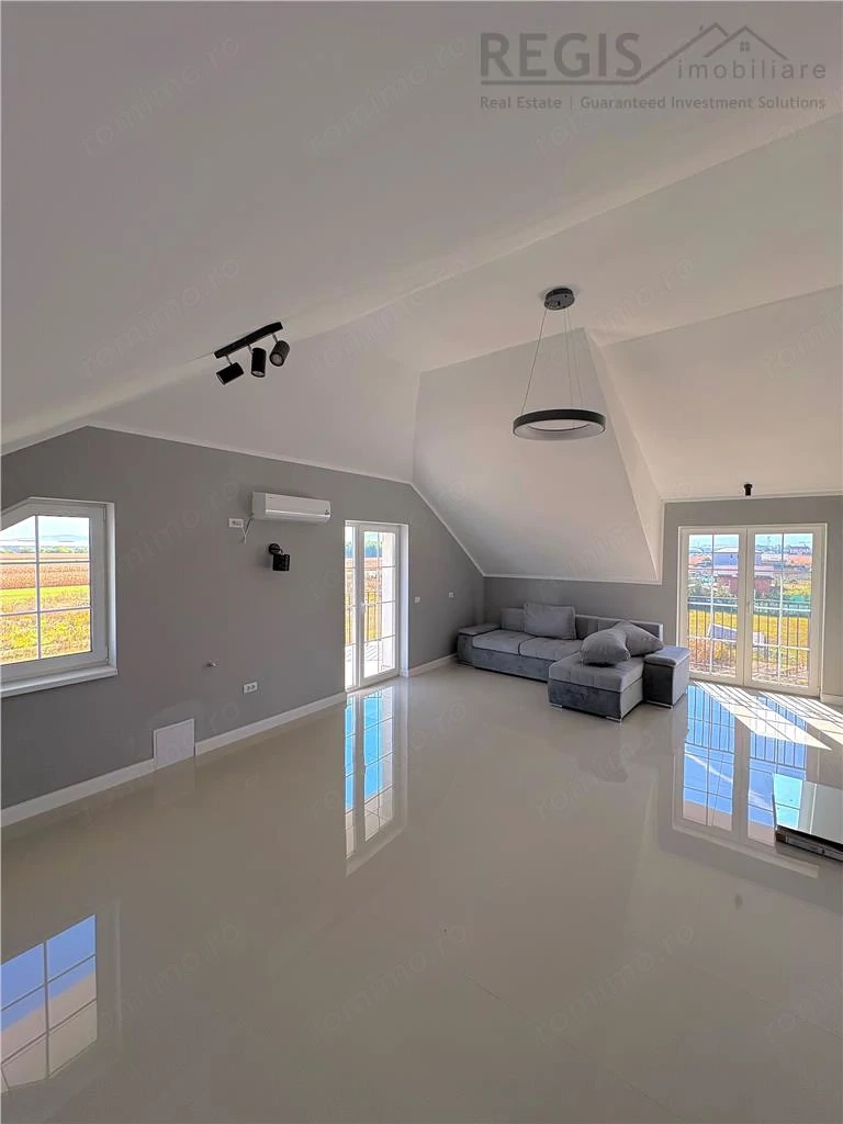 Casa de vanzare cu 3 etaje