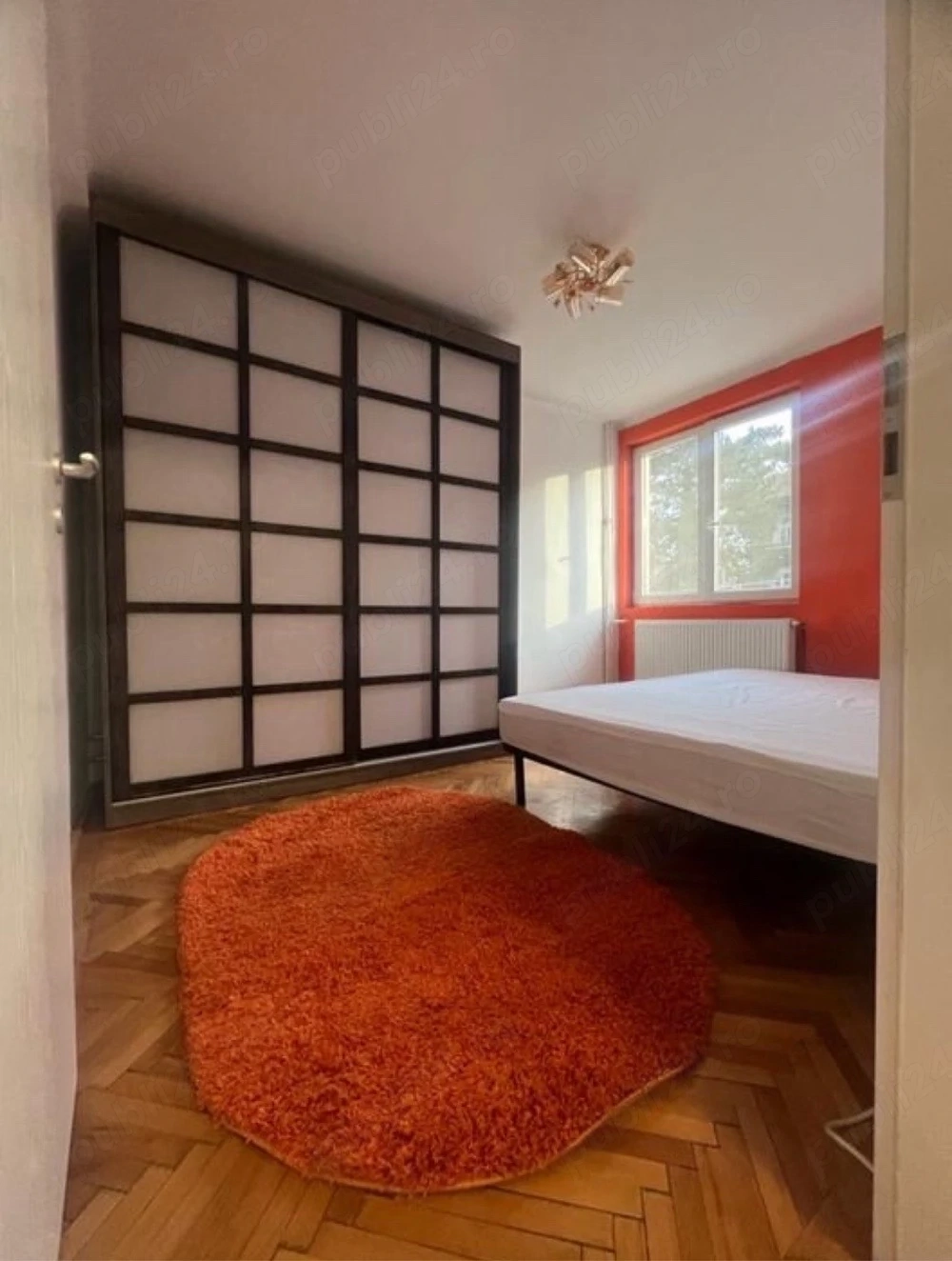 Inchiriez ap 2 camere Central