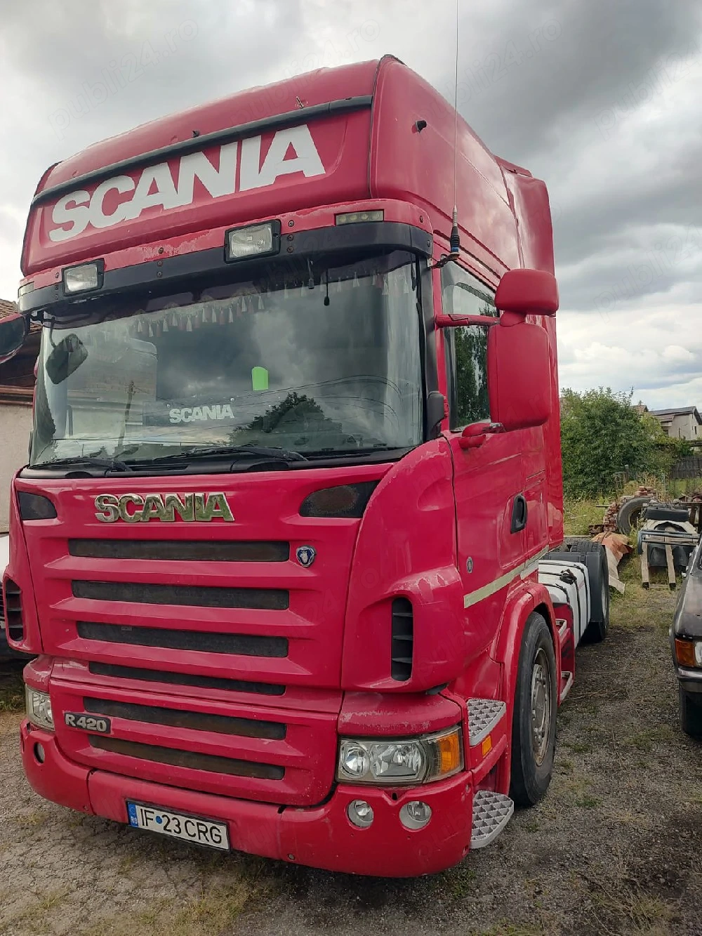 vand scania si semiremorca schmitz prelată si platforma 