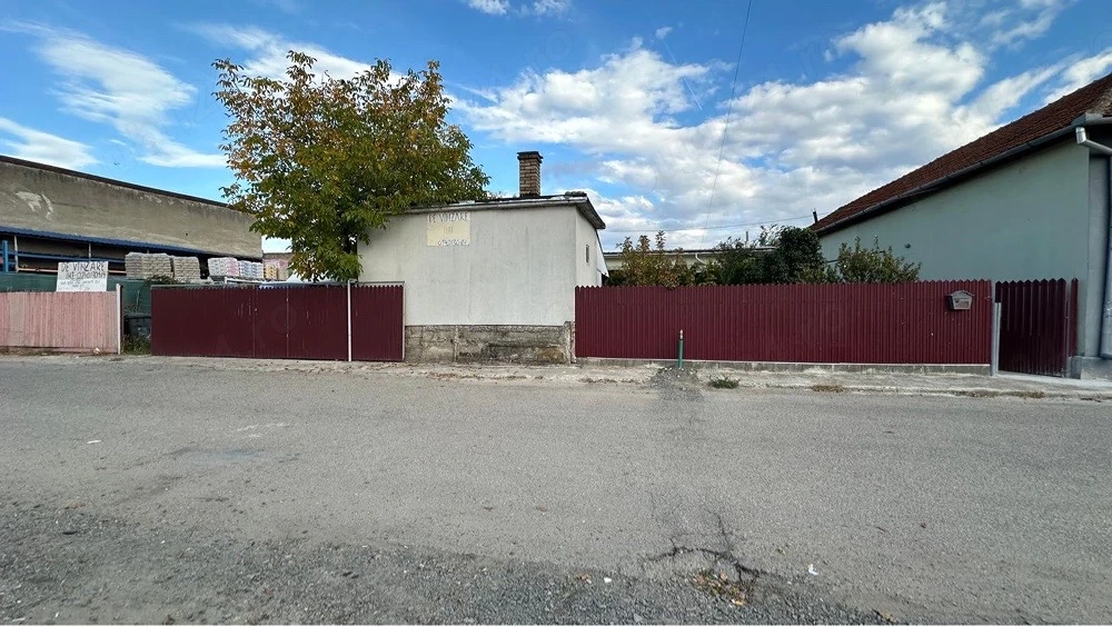 casa de vanzare sau de închiriat