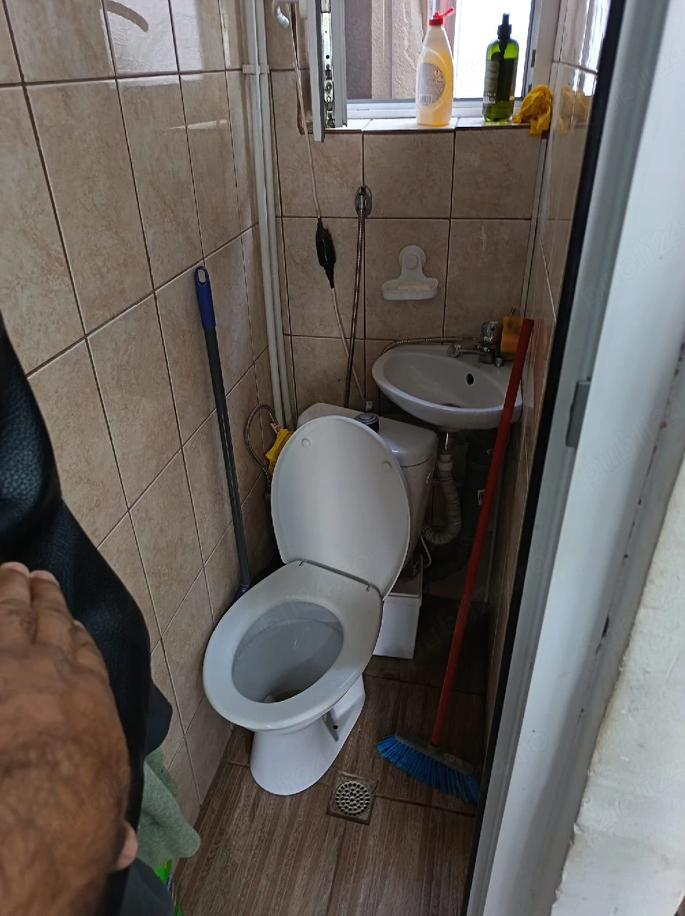 Spațiu comercial la stradă 