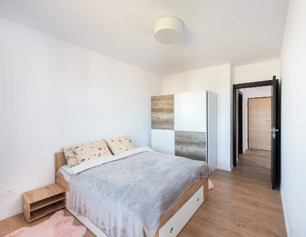 Închiriez apartament cu doua camere 