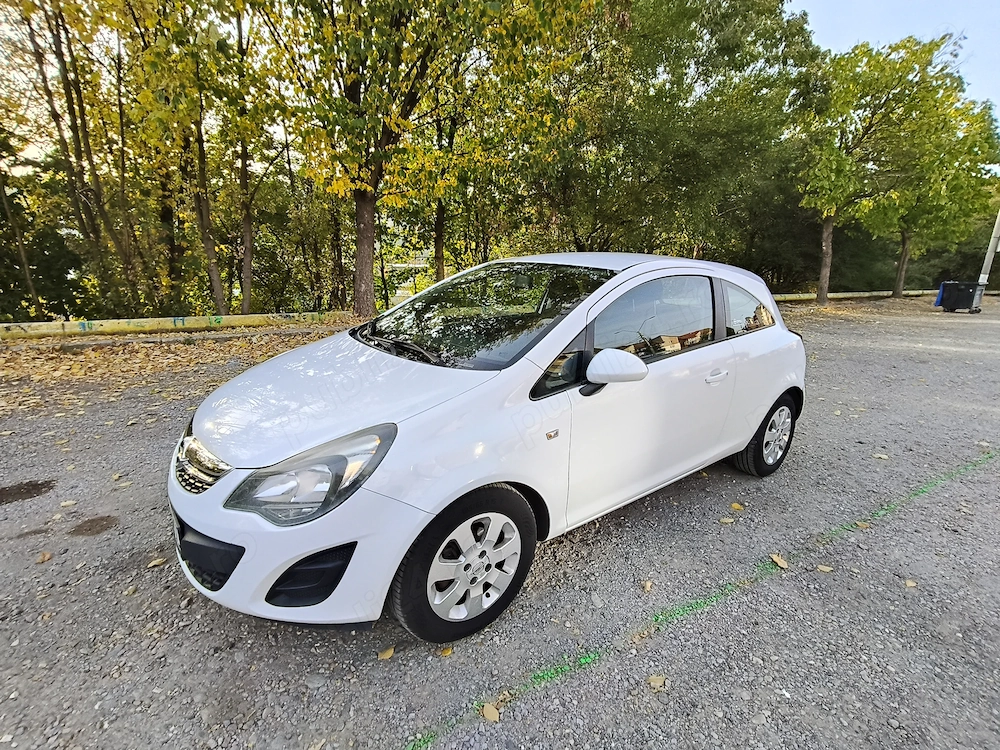 Vând Opel Corsa 1.2 benzină (1229 cm3)