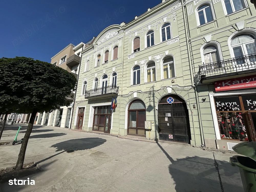 Vand apart.2 cam.ultracentral,Revolutiei,vis-a-vis de hotel  Continental.et.1 2, st.80 mp.