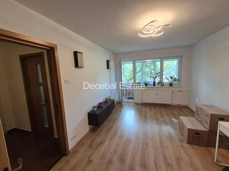 Metrou Titan - 3 Camere Decomandat 69mp et 3/10 cu loc de parcare