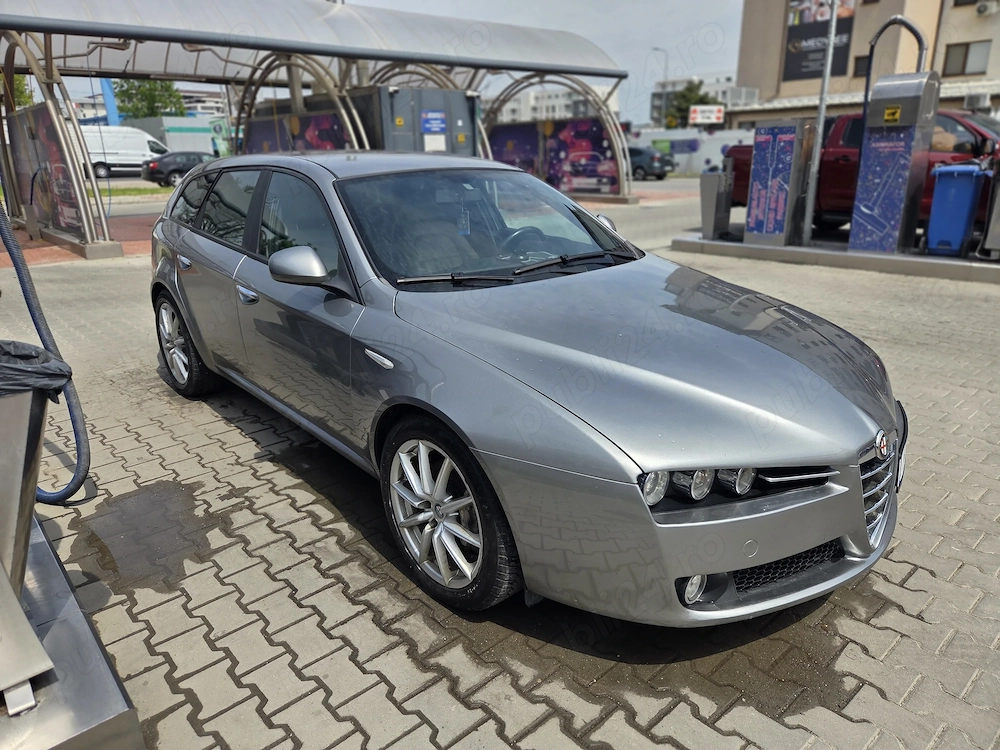 Vand Alfa Romeo 159 an 2012, 2.0 jtmd