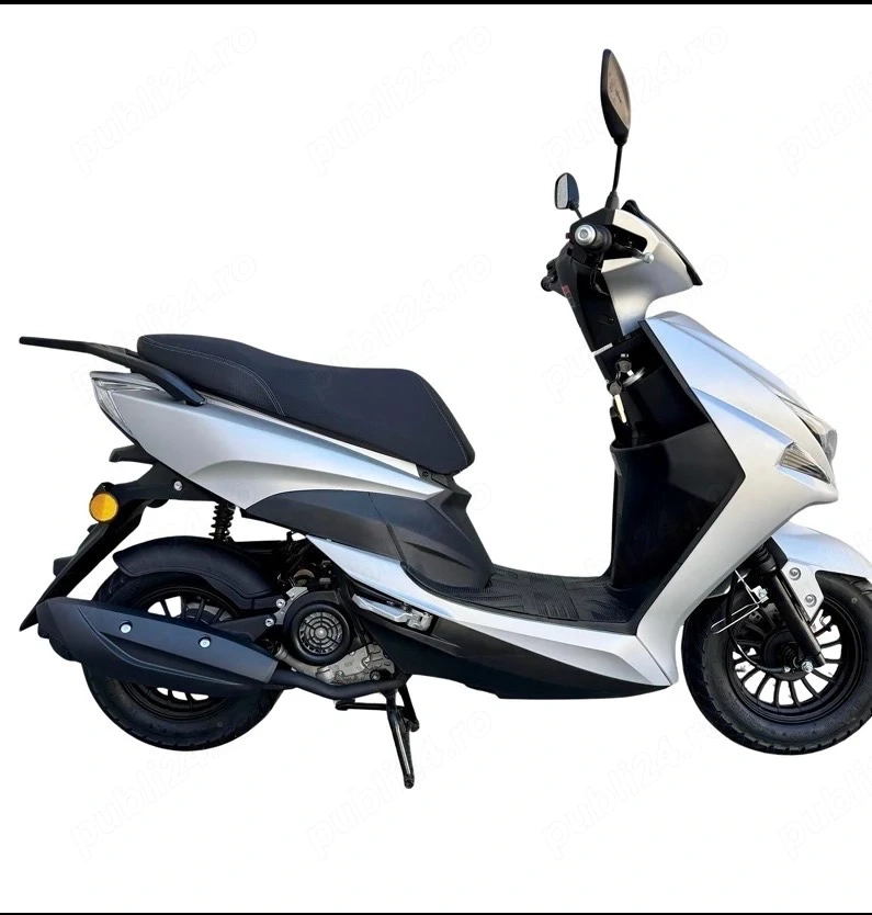 Scuter fara permis pe benzina