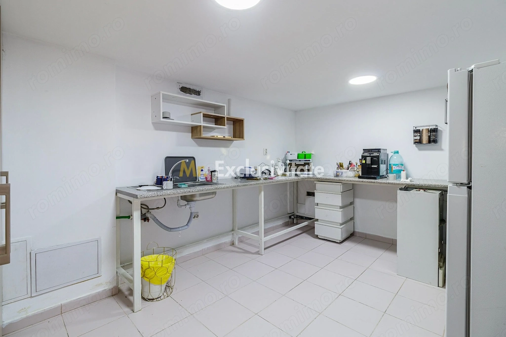 Spatiu Comercial Piata Gojului-Bulevardul Timisoara