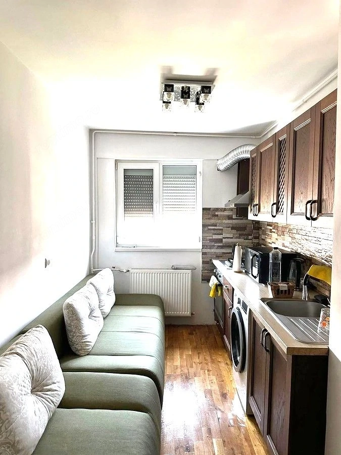  Închiriez Apartament cu 2 camere, lângă Auchan Titan, mobilat complet