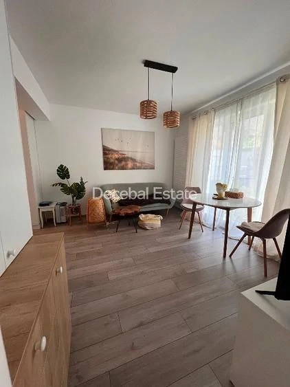 Apartament 2 camere centrala proprie cu curte proprie + parcare 2020