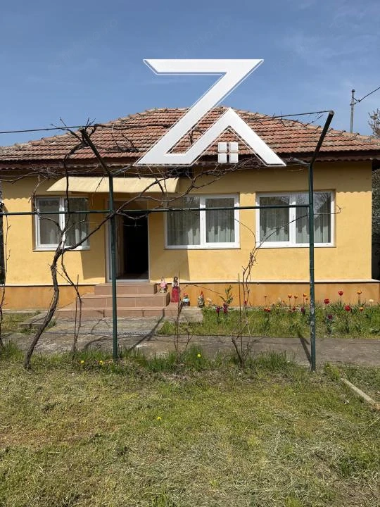 CASĂ CU TEREN 1.090 MP ÎN PIELEȘTI | DESCHIDERE 18 M | 93.000 €