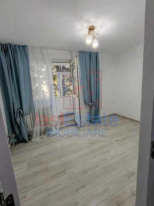 Apartament cu 2 camere de vanzare in Tatarasi