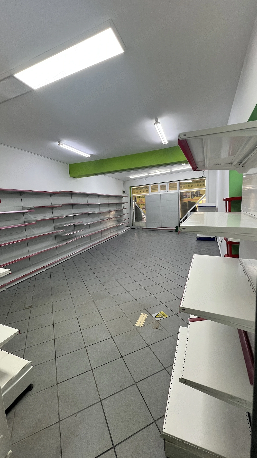 Spatii comerciale de inchiriat 