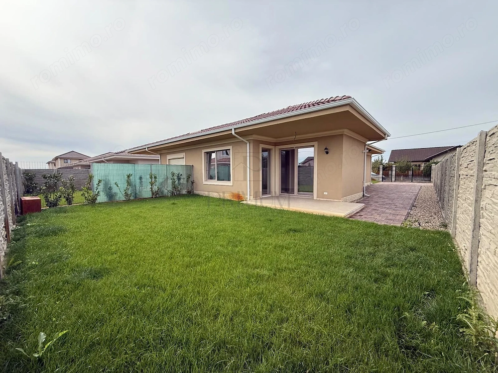 UN DUPLEX DEOSEBIT  #206;N MO #536;NI #538;A NOU #258;!
