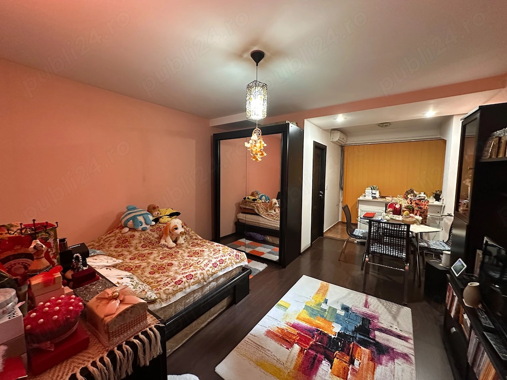 Vând garsonieră decomandată, confort 1, etaj 6 intermediar, renovată, complet utilată, la cheie