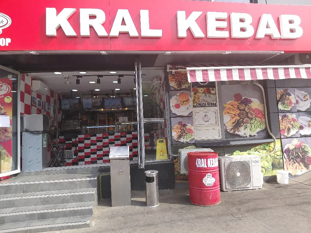 femei la bucaterie 