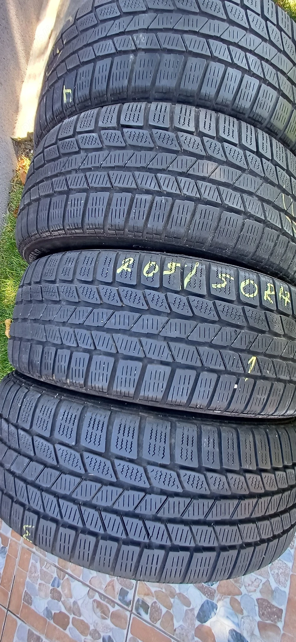 Set 4 Anvelope iarna 205 50 17 Continental 