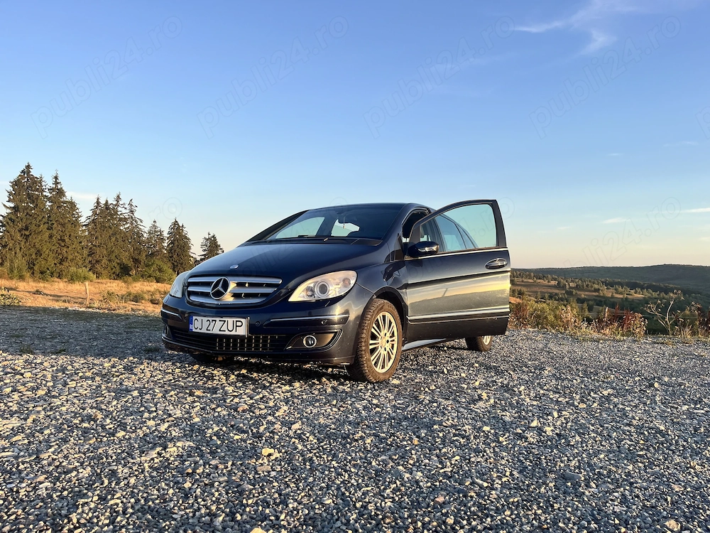 Vând Mercedes B class 2.0. Automat 
