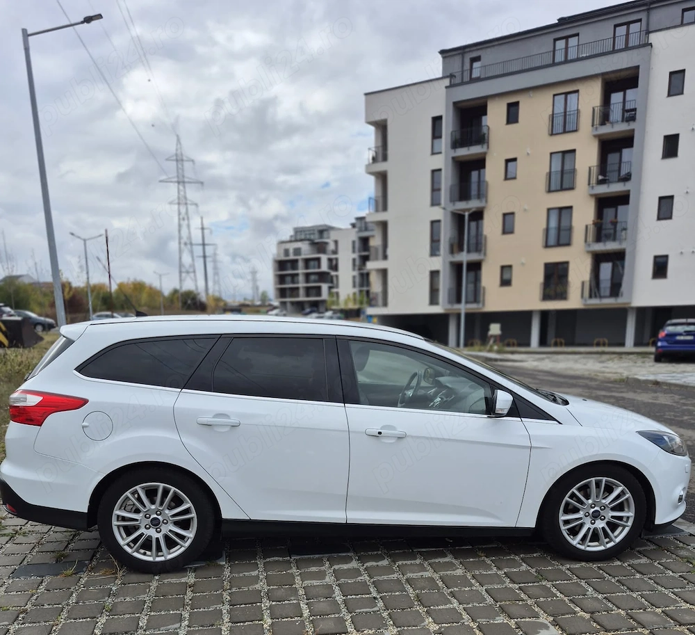 Ford Focus 2012 | 1.6 TDCi ECOnetic | Interior piele Individual | Dotări de top