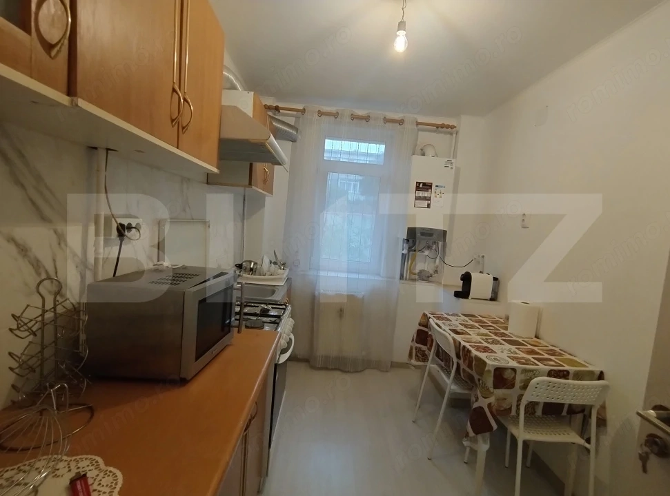 Apartament 2 camere, etaj 1, 49 mp, Rovine-zonă excelentă