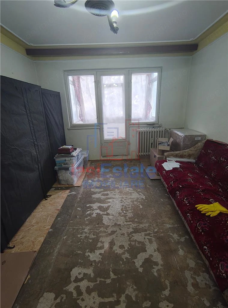Apartament 2 camere zona Mircea Cel Batran