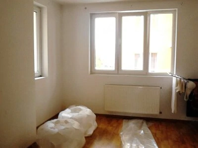 vanzare 2 camere blocnou din 2009