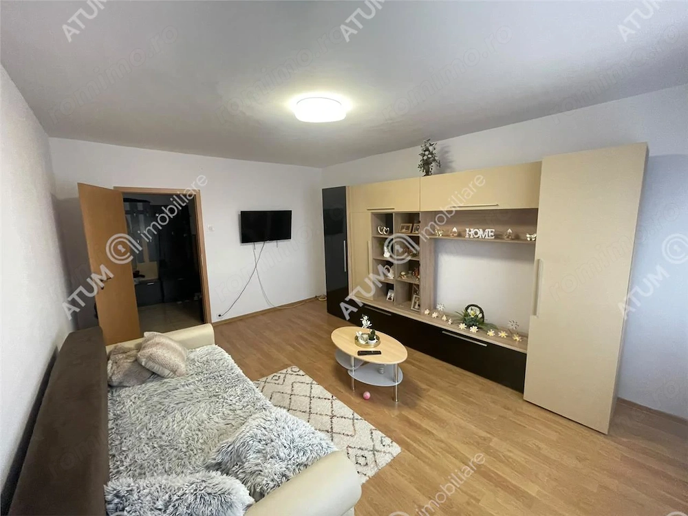 Apartament cu 2 camere decomandate balcon zona Mihai Viteazu Sibiu