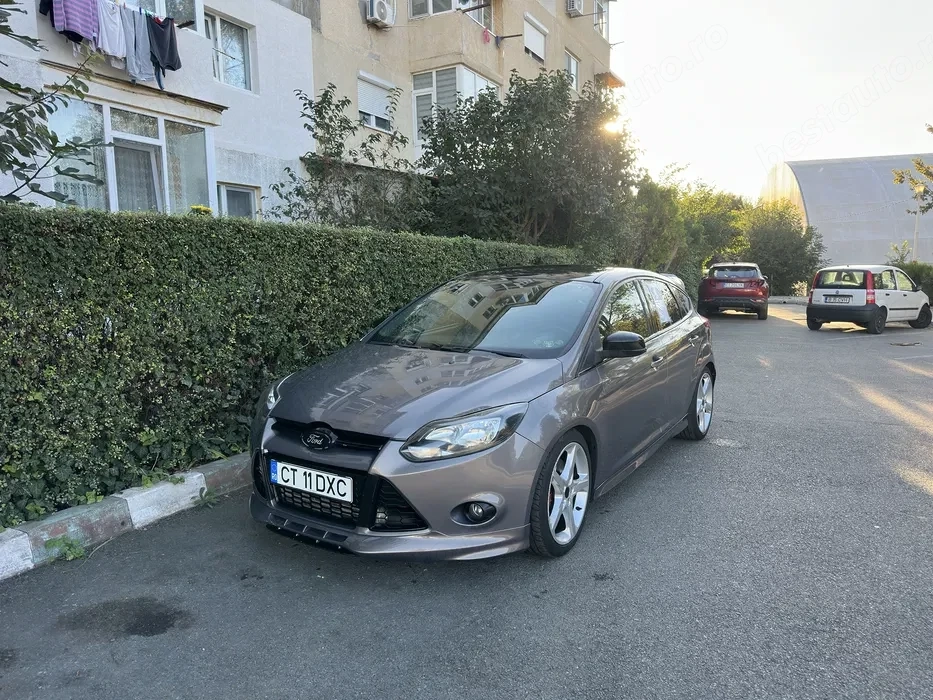 Ford Focus 3 230cp