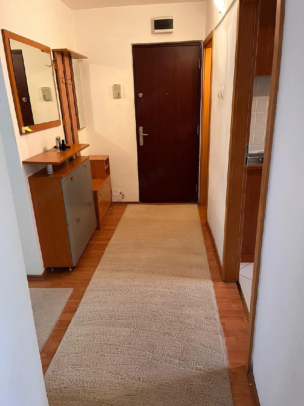 Proprietar inchiriez ap. cu 4 camere decomandat si complet utilat in zona Bucovina, Timisoara. 