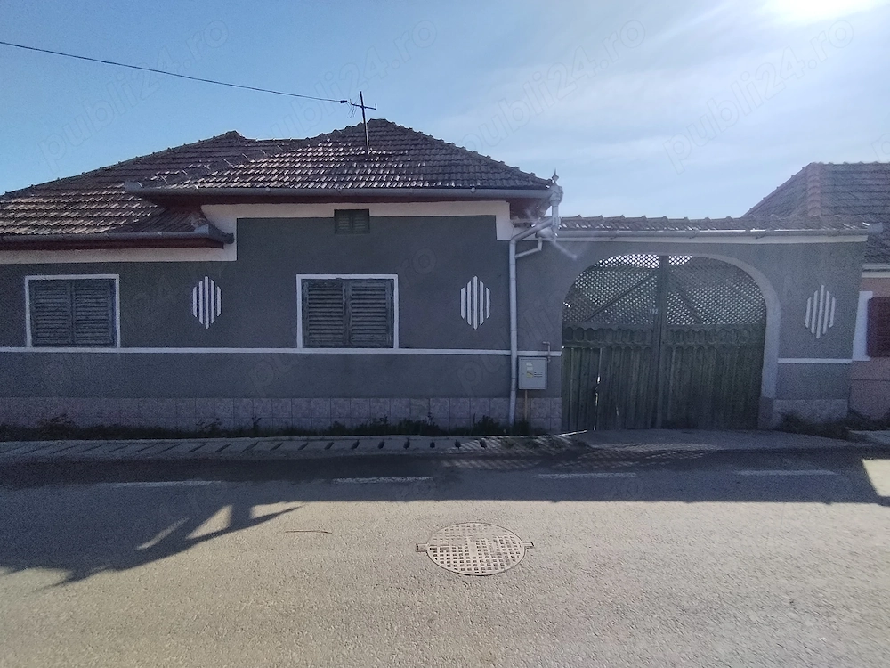 Casa de vânzare în comuna Păuca 
