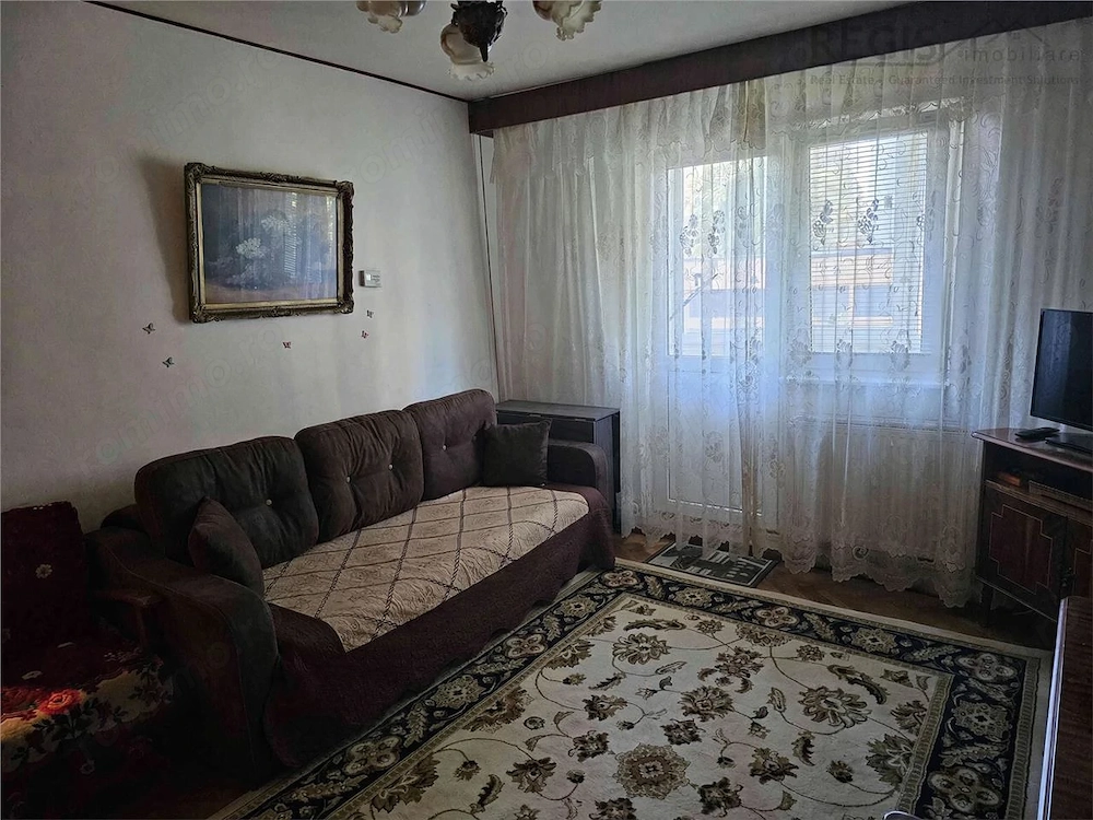 Apartament 2 camere,etaj 1 4-zona Florilor