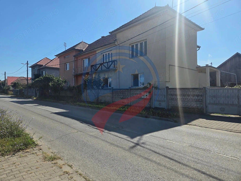 Casăde vânzare, 217 mp, teren 366 mp, zonă centrală Luduș