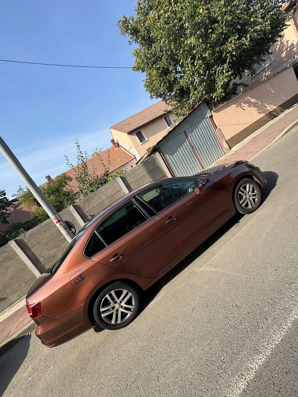 Vand masina personala vw jetta 1.2 tsi 2017