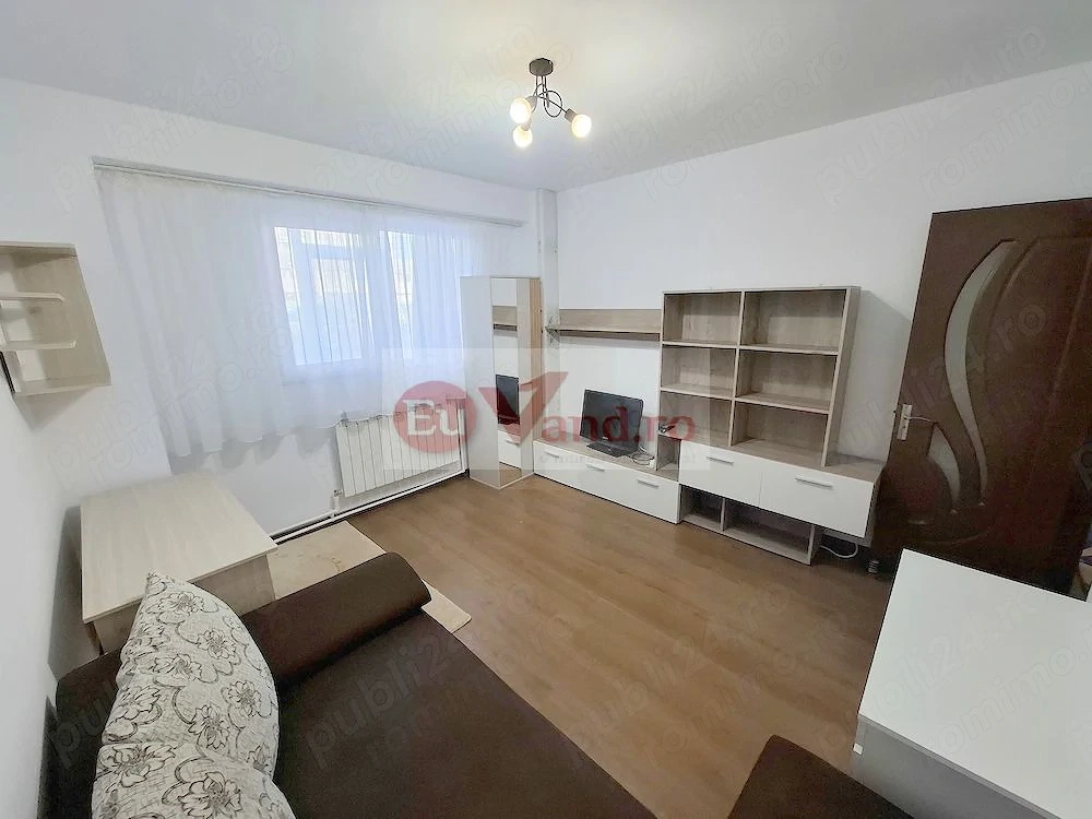 De inchiriat apartament cu 2 camere,  zona Spitalul judetean, et. 2, 450 E