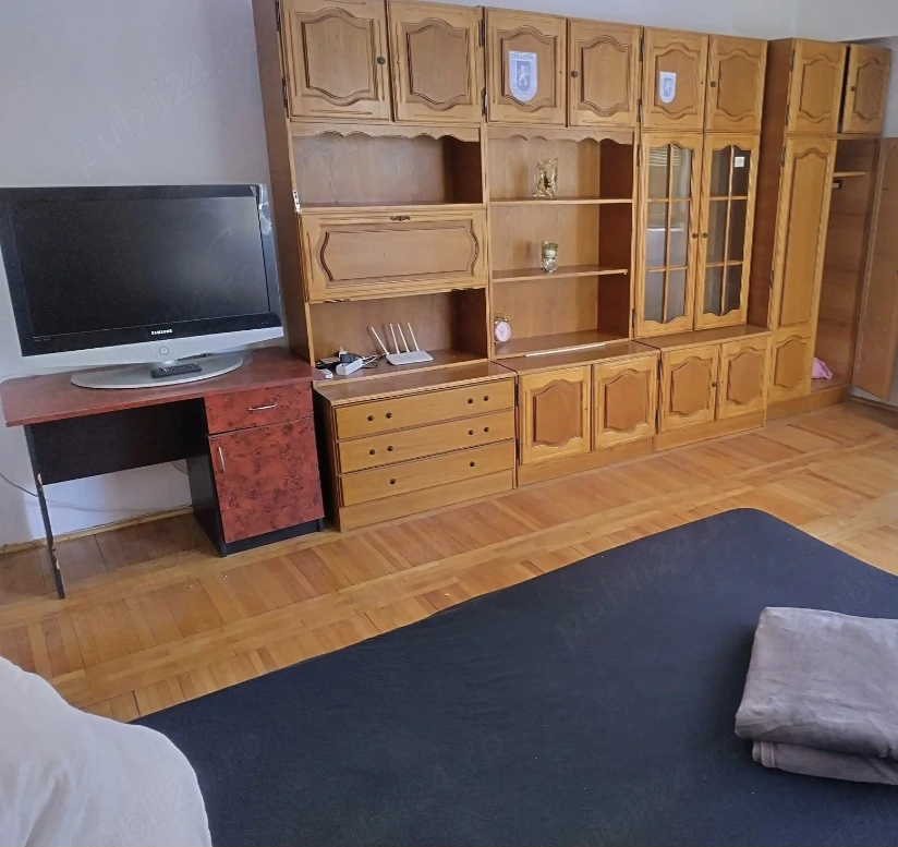 Închiriez apartament cu 2 camere confort 1 decomandat 