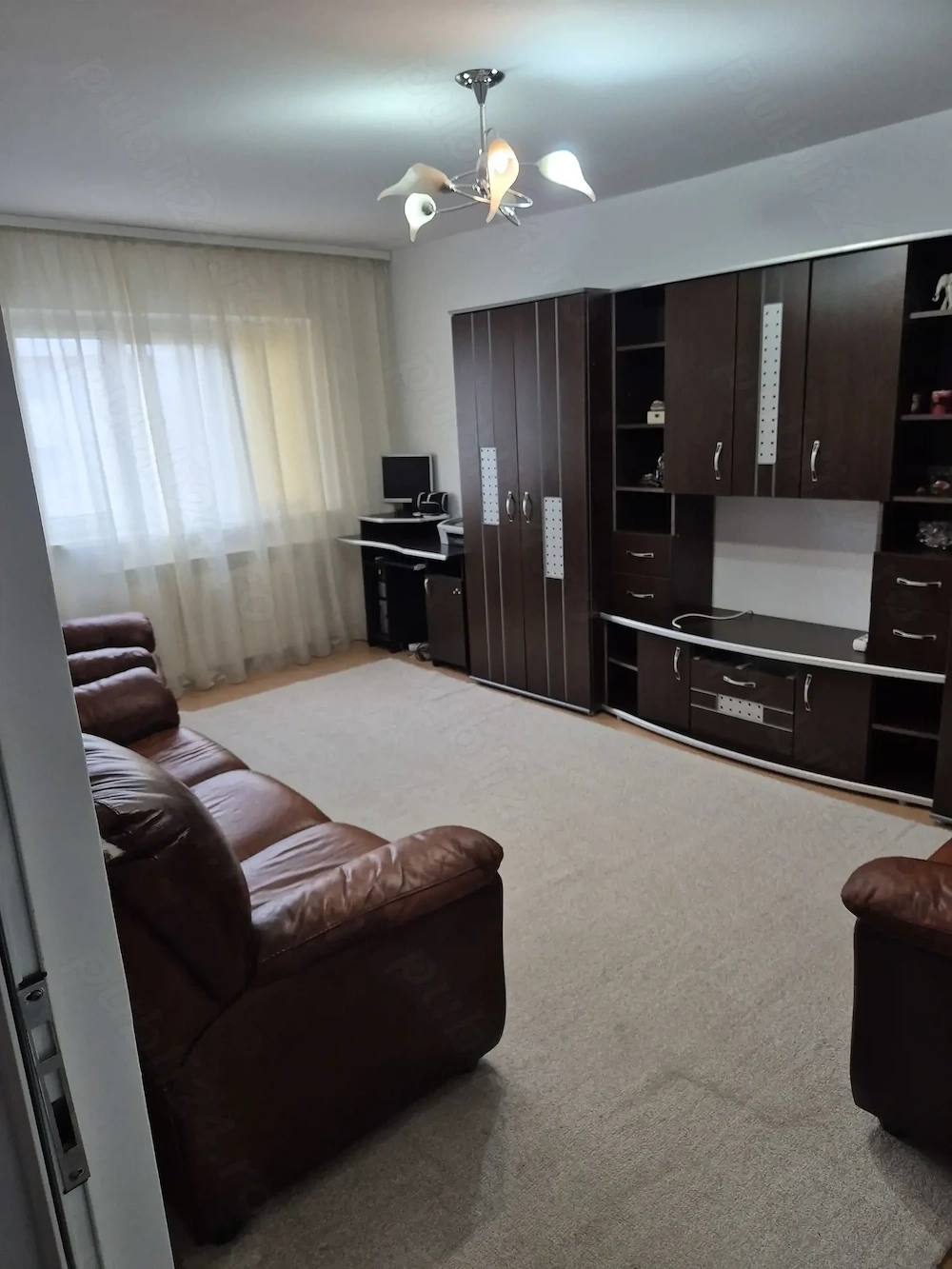 Inchiriez apartament 2 camere Radauti