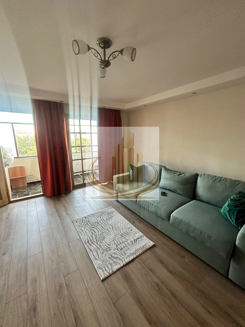 Apartament 3 camere Bucovina, 72 mp utili, 2 băi și 2 balcoane închise