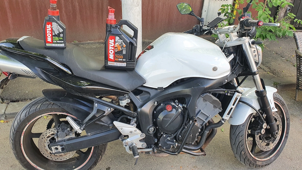 Vand urgent moto Yamaha Fz6 s2