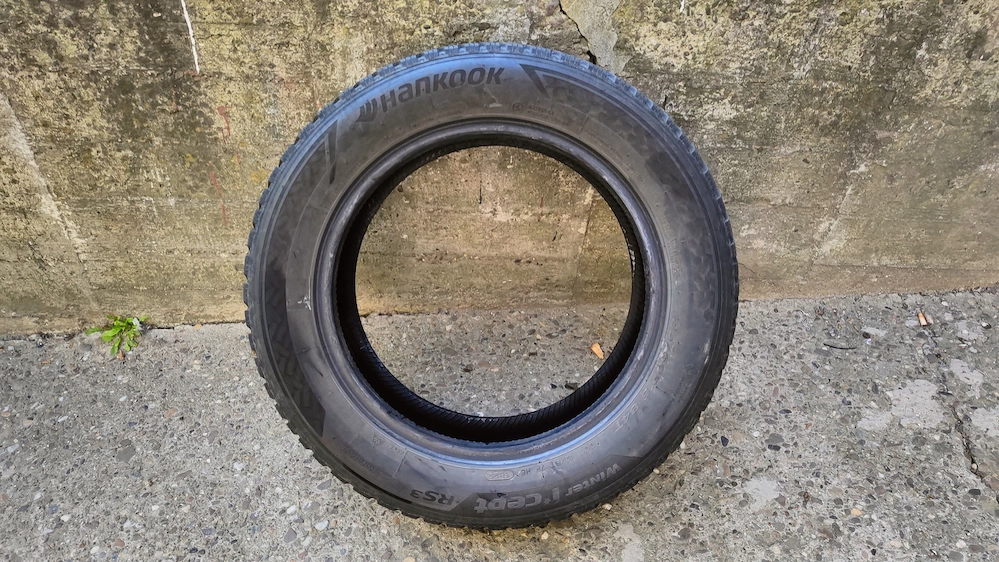 Set 4 anvelope de iarna hankook 185/65/R15 
