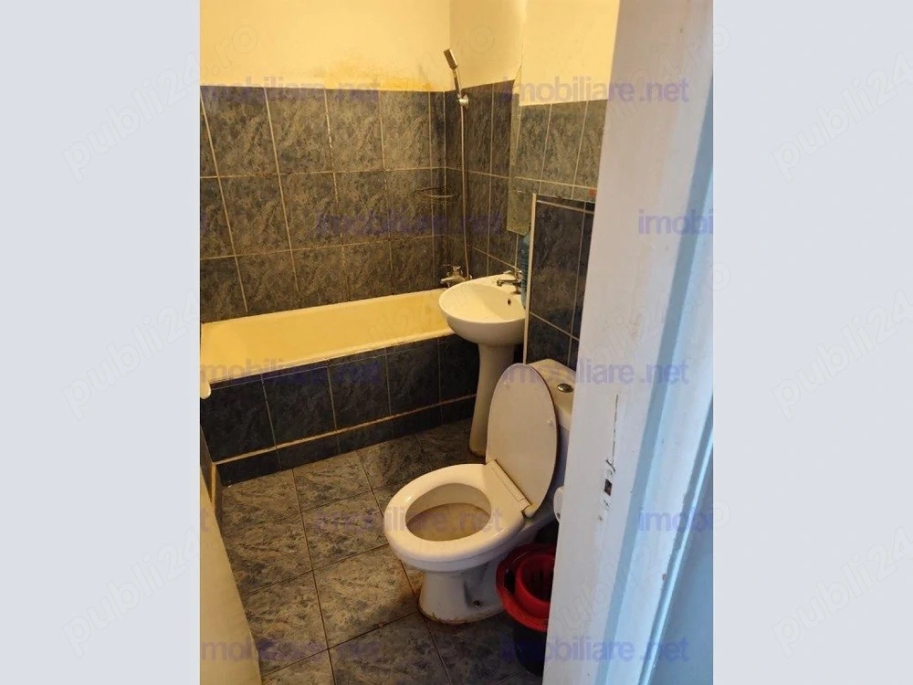 dristor etaj 9 din 10 la metrou