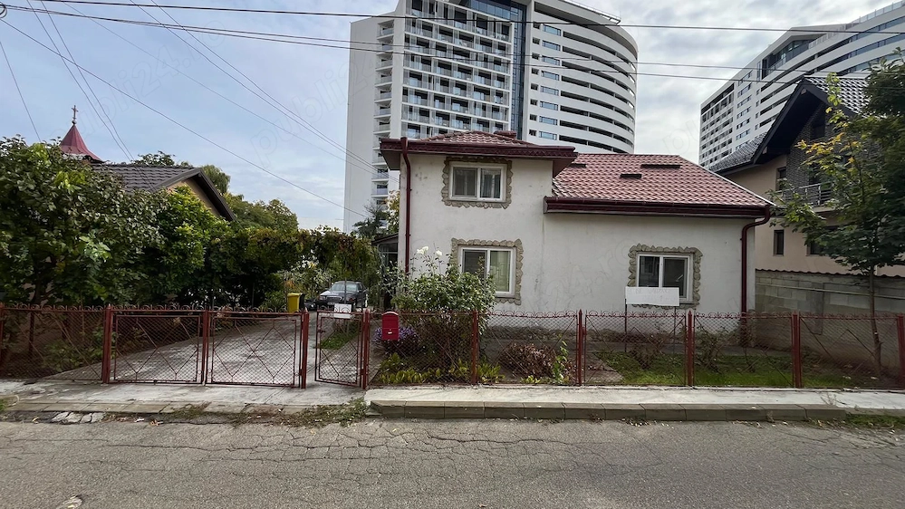 Casă cu teren de 714 m  în zona ultracentrală Suceava