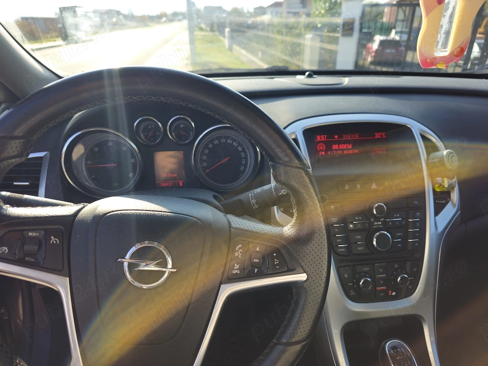 Vand Opel Astra j an 2010