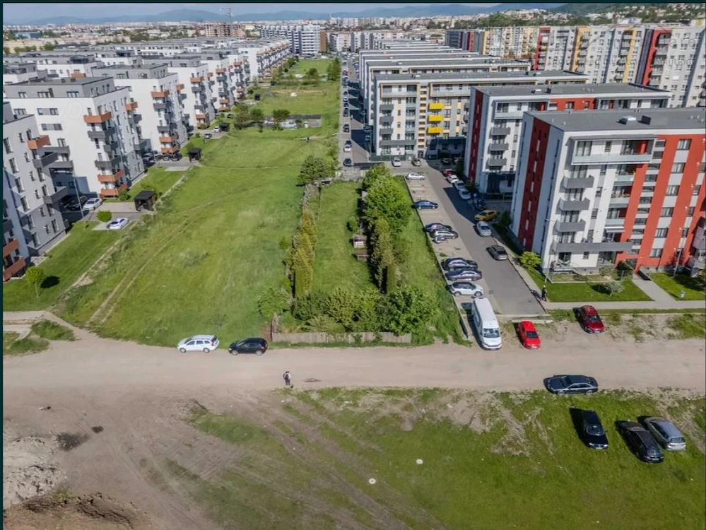 Teren Intravilan cu PUZ si Certificat De Urbanism  Avangarden